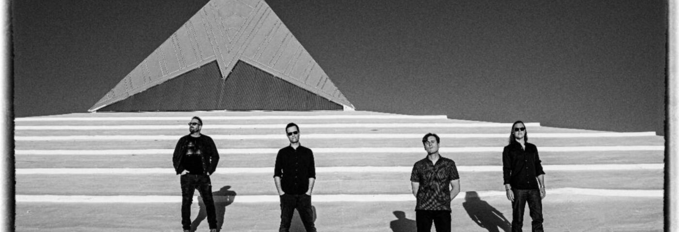 Jimmy Eat World jouera « Futures » dans son intégralité lors d'un concert unique pour son 20e anniversaire et annoncera des albums vinyles live spéciaux