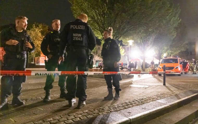 Trois morts et cinq blessés graves dans une attaque au couteau lors d'un festival de musique en Allemagne