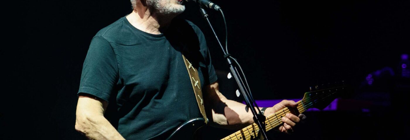 David Gilmour dit qu'il reçoit « beaucoup trop de déférence » en raison de son travail avec Pink Floyd