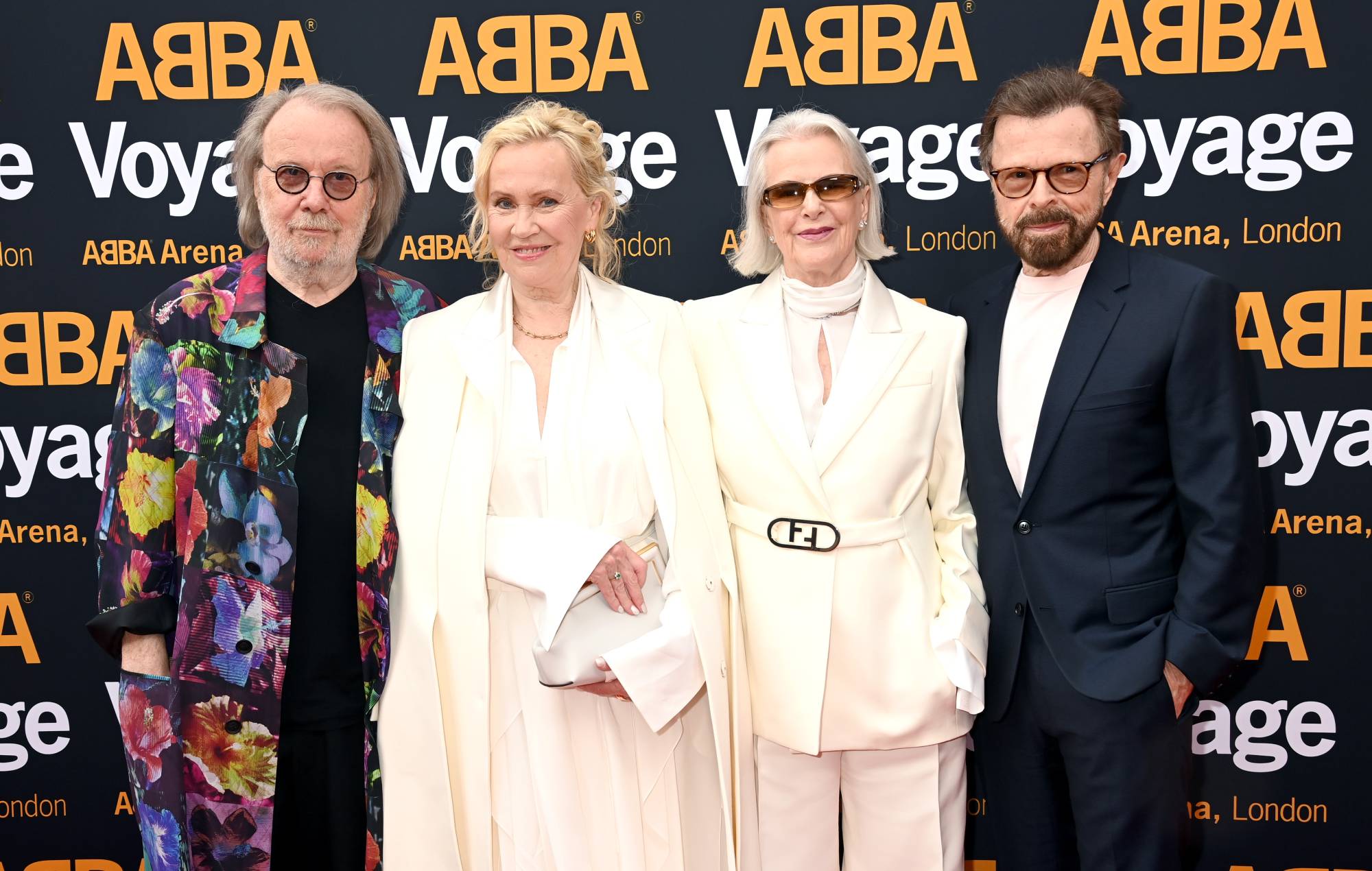   Benny Andersson, Agnetha Fältskog, Anni-Frid Lyngstad et Bjorn Ulvaeus d'ABBA assistent à la première représentation d'ABBA « Voyage » à l'ABBA Arena le 26 mai 2022 à Londres, en Angleterre. (Photo de Dave J. Hogan/Getty Images)