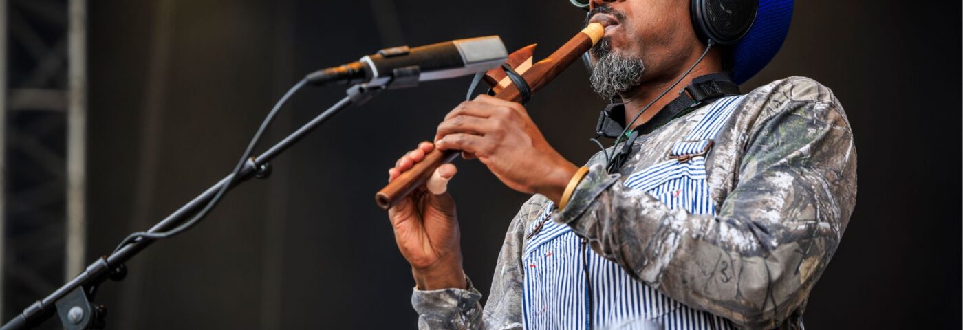 André 3000 divise les fans avec sa performance à la flûte à All Points East : « Je suis encore en train de le traiter »