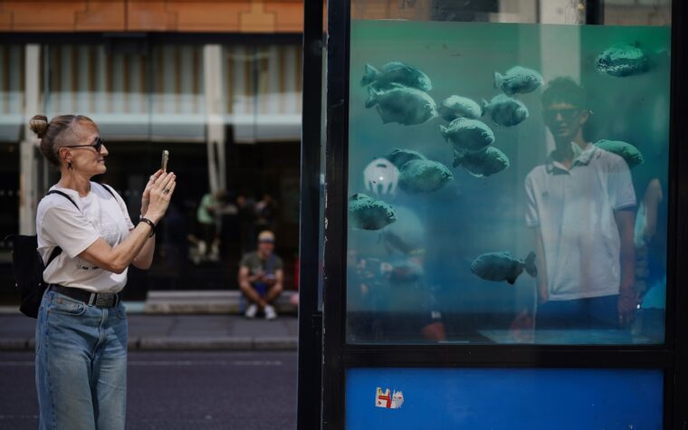 Banksy confirme la septième œuvre d'art sur un poste de police de Londres
