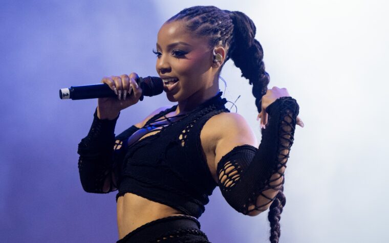 Chlöe Bailey confirme la date de sortie de l'album « Trouble In Paradise »