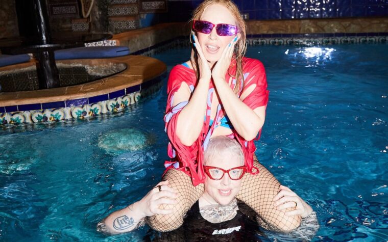 Écoutez la collaboration palpitante de Madonna et Kylie Minogue « Edge Of Saturday Night »