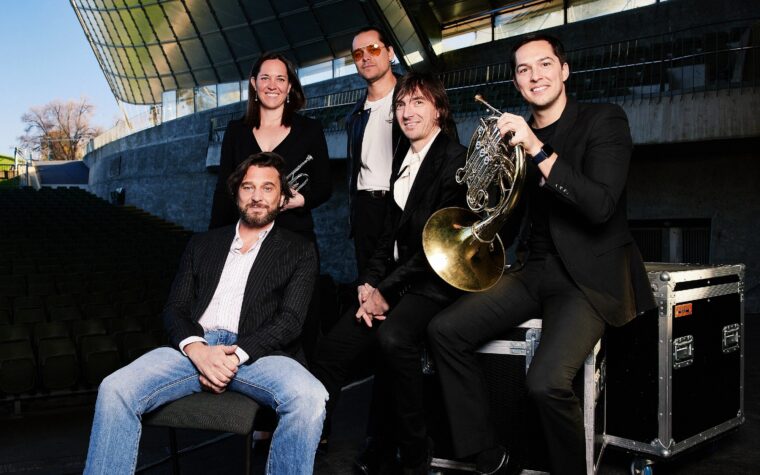 Jet annonce un concert spécial avec l'Orchestre Symphonique de Melbourne
