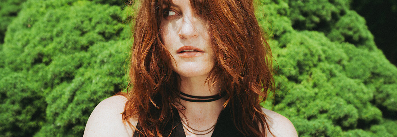 Katie Gavin de MUNA sort son nouveau single solo « Casual Drug Use »