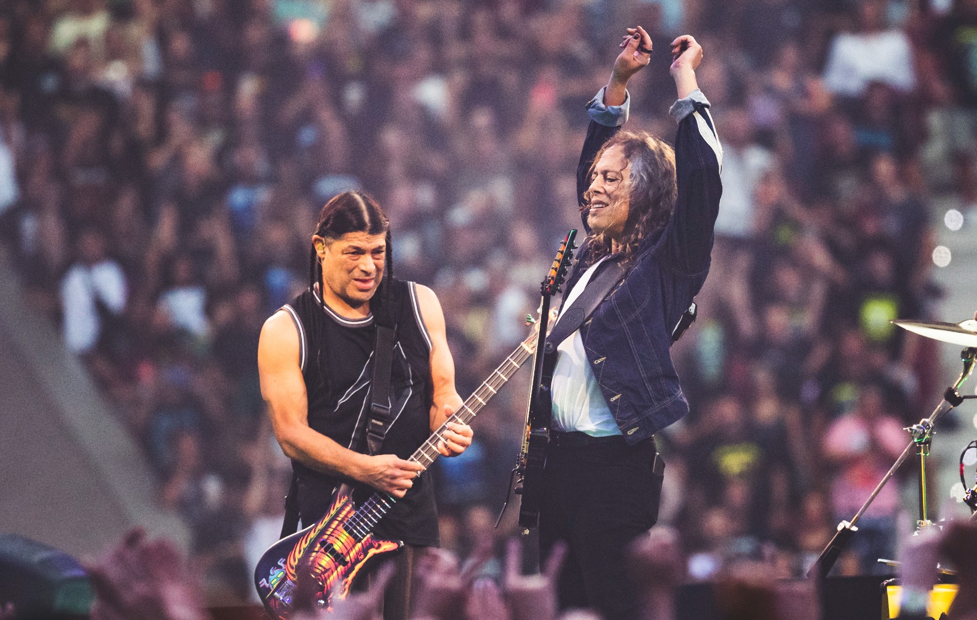 Robert Trujillo et Kirk Hammett de Metallica se produisent