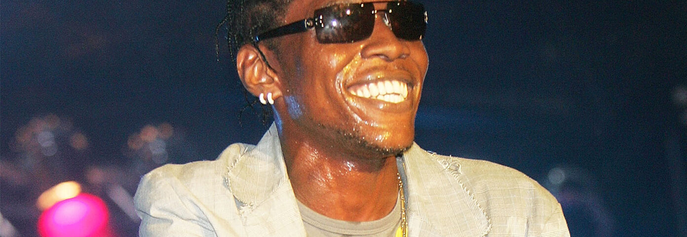 La légende jamaïcaine du dancehall Vybz Kartel libérée de prison après 13 ans derrière les barreaux
