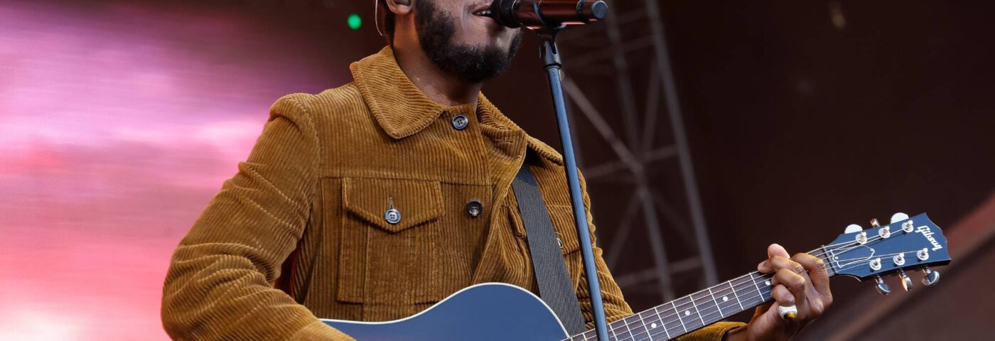 Leon Bridges annonce une tournée nord-américaine pour l'automne 2024
