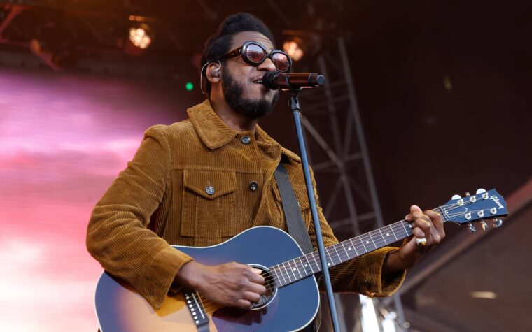 Leon Bridges annonce une tournée nord-américaine pour l'automne 2024