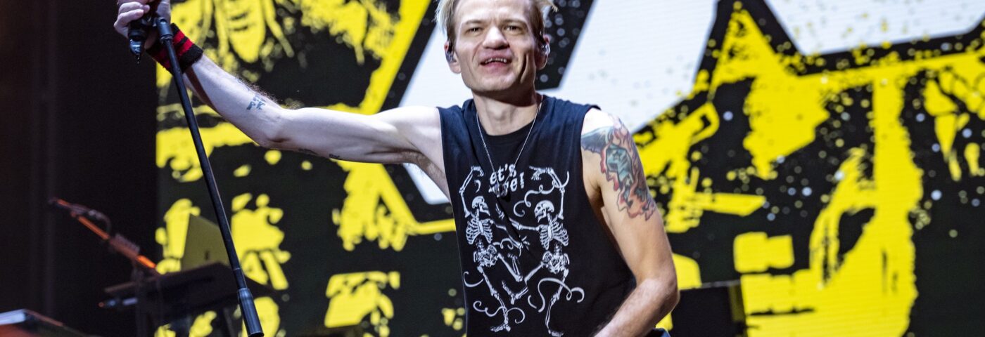 Les fans de Sum 41 sont convaincus que Deryck Whibley est le nouveau chanteur de Linkin Park