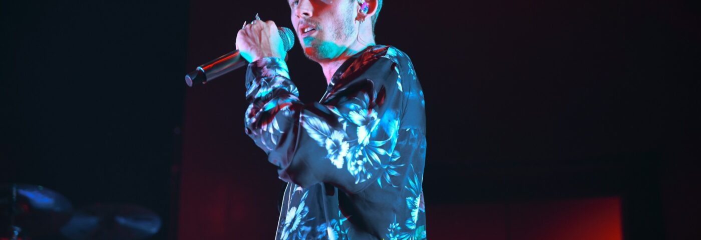 Machine Gun Kelly dit avoir perdu 50 000 $ en jouant au Blackjack à Las Vegas