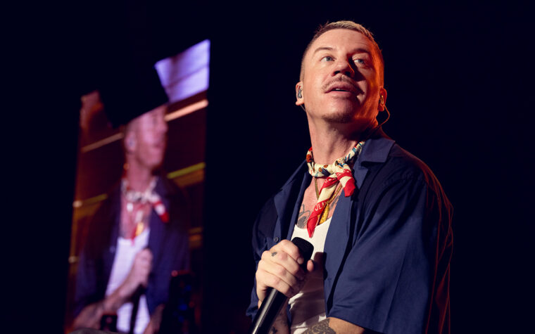 Macklemore annule son exposition à Dubaï en raison de l'implication des Émirats arabes unis dans la crise « catastrophique » au Soudan