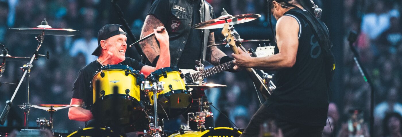 Metallica rend hommage à un fan décédé en plein concert à Edmonton
