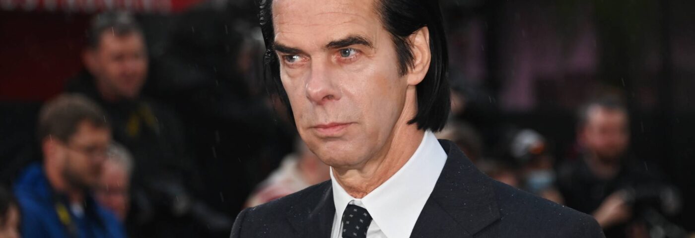 Nick Cave déclare que l'utilisation de l'IA dans la musique est « incroyablement dérangeante »