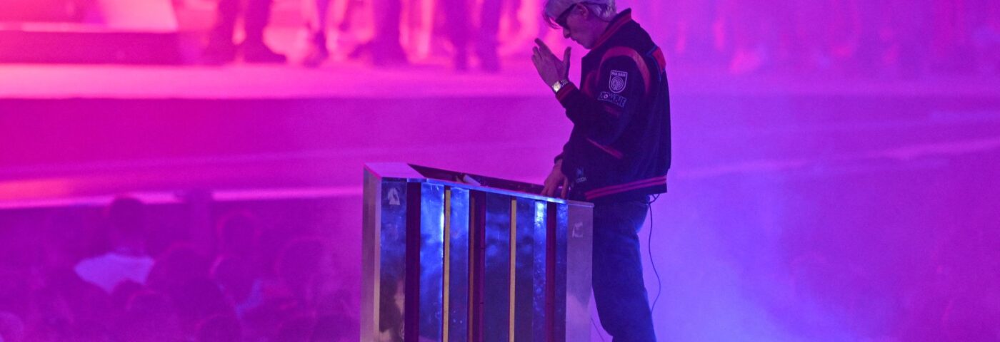 « Nightcall » de Kavinsky bat le record du plus grand nombre de chansons shazamées en une seule journée après la cérémonie de clôture des Jeux olympiques de Paris