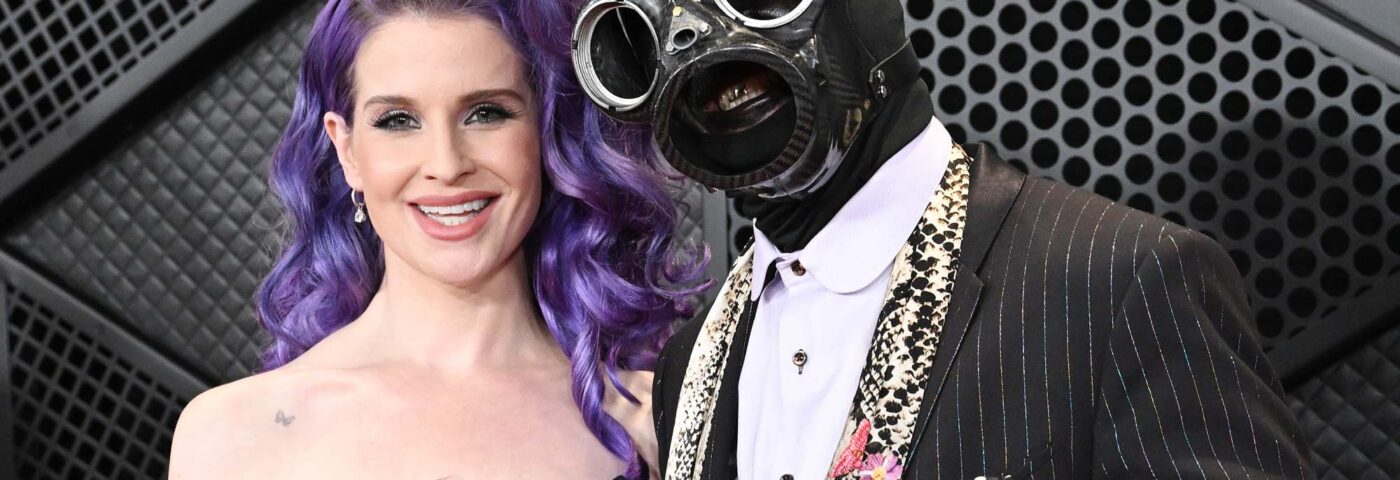 Sid Wilson, le chanteur de Slipknot, déclare que son « visage a pratiquement fondu du nez vers le bas » après un incendie