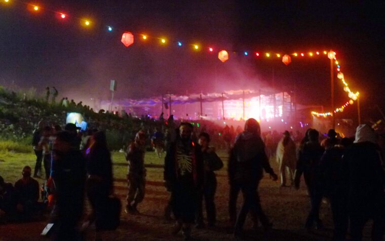 Trois personnes hospitalisées après une épidémie virale « mortelle » de champignons au festival Lightning In A Bottle