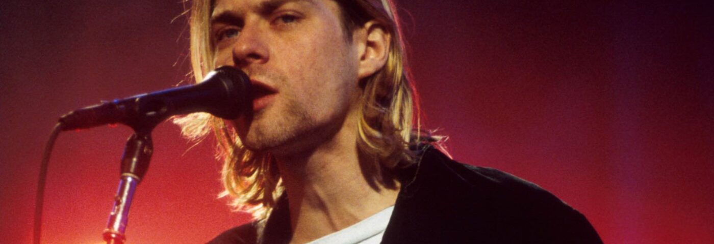 Un musée reçoit des réactions négatives après qu'une exposition sur Nirvana ait affirmé que Kurt Cobain s'était « rendu vivant »