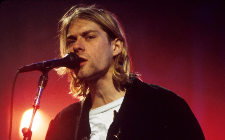Un musée reçoit des réactions négatives après qu'une exposition sur Nirvana ait affirmé que Kurt Cobain s'était « rendu vivant »