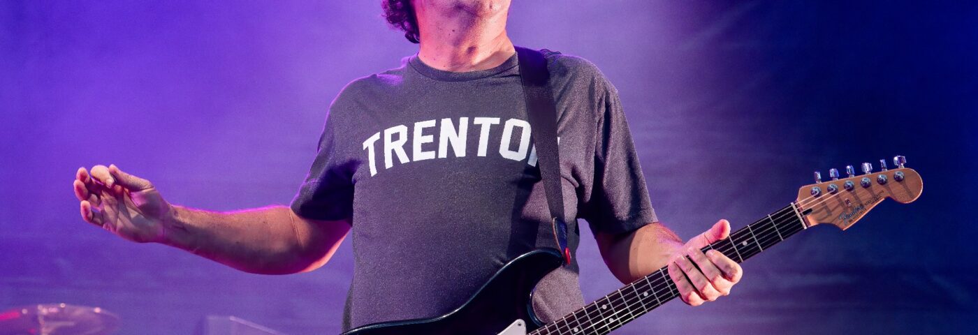 Ween va faire une pause dans sa tournée pour la santé mentale de Dean