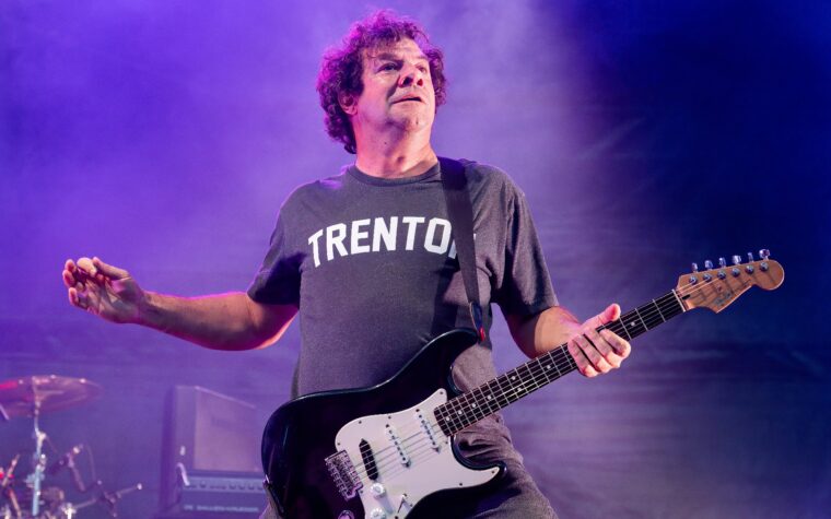 Ween va faire une pause dans sa tournée pour la santé mentale de Dean