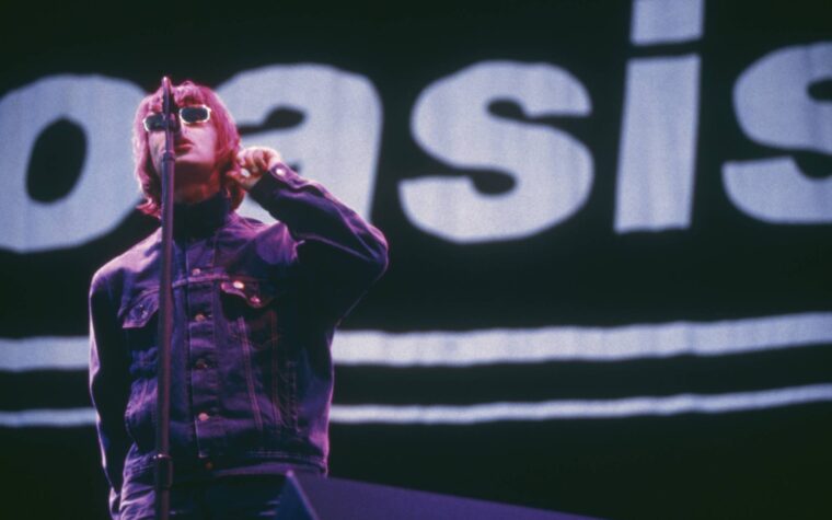 Un super fan d'Oasis a reçu le disque d'or « Morning Glory » de Liam Gallagher et propose de le rendre en échange d'un billet pour les retrouvailles