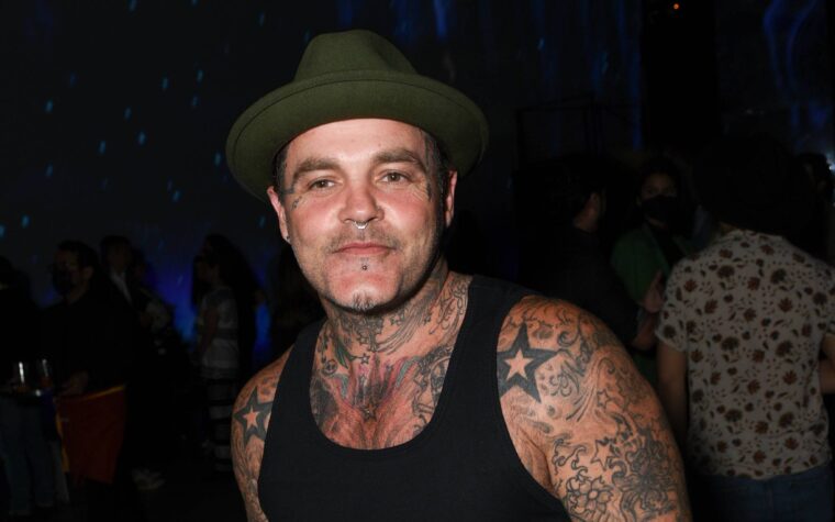 La cause du décès de Shifty Shellshock, le leader de Crazy Town, est liée au fentanyl, confirment les autorités