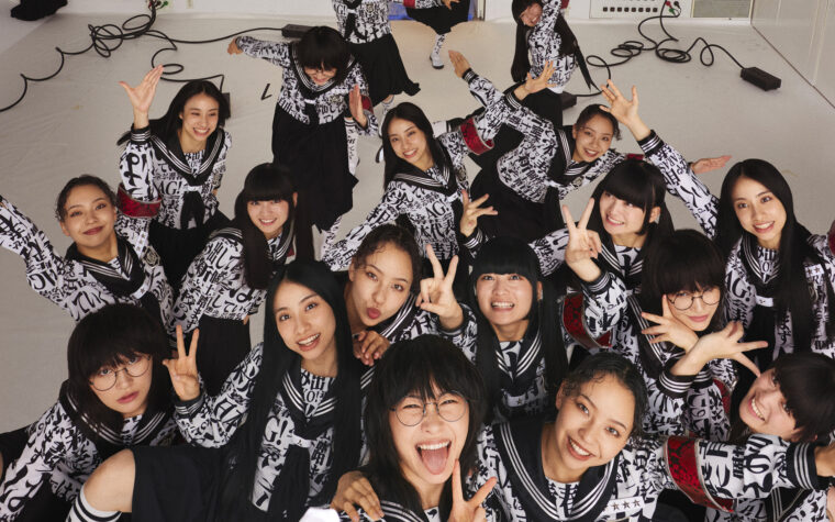 ATARASHII GAKKO! compile une playlist exclusive pour The Cover