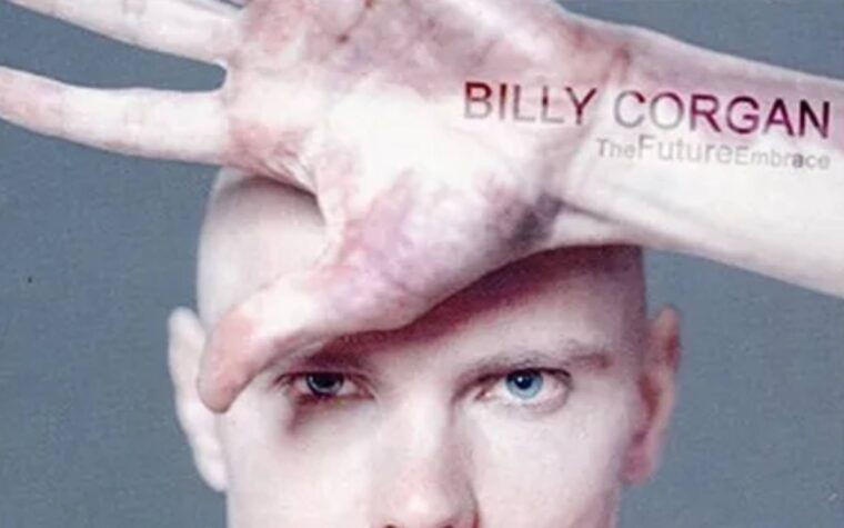 Billy Corgan de Smashing Pumpkins parle de ses taches de naissance couleur vin de Porto pour une positivité corporelle et pour « célébrer ce qui fait de nous « nous » »