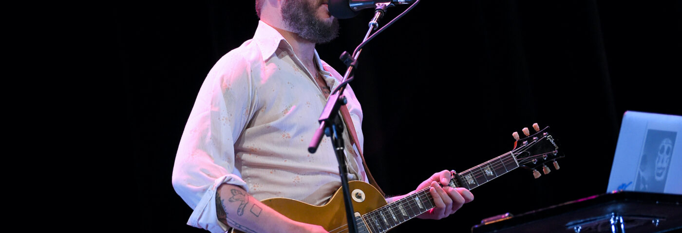 Bon Iver annonce un nouvel EP « SABLE » avec le single « SPEYSIDE »