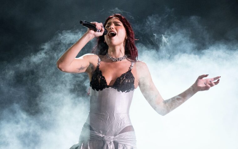 Dua Lipa ajoute un deuxième concert à Liverpool à sa tournée « Radical Optimism » 2025