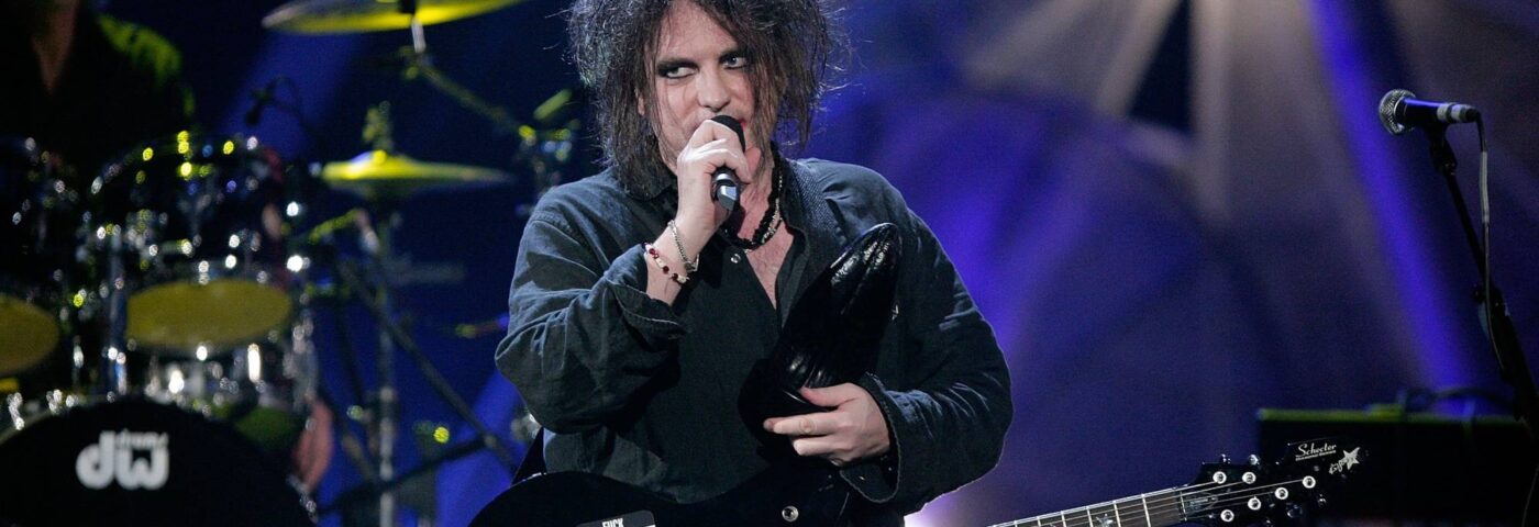 Robert Smith de The Cure affirme que la tarification dynamique des billets est une « arnaque » et « motivée par la cupidité ».