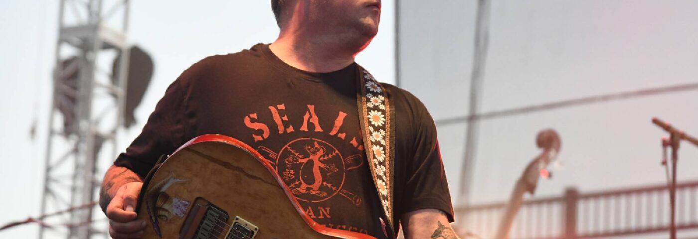 Modest Mouse vend du matériel de musique vintage de la collection du chanteur Isaac Brock sur Reverb