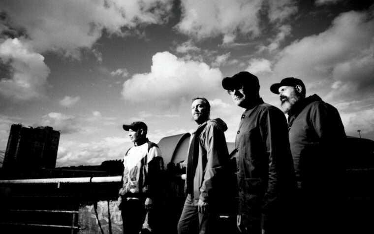Mogwai partage le single « God Gets You Back » et annonce une tournée mondiale