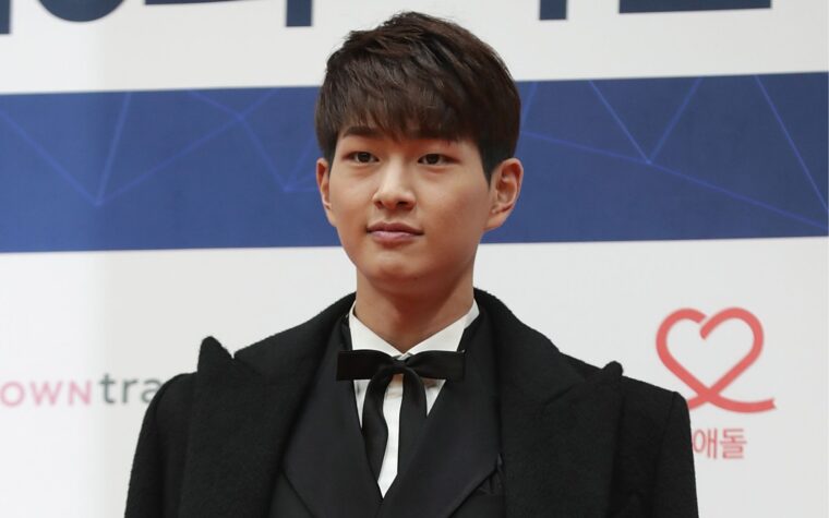 Onew de SHINee sort un clip groovy pour son nouveau single, « Beat Drum »