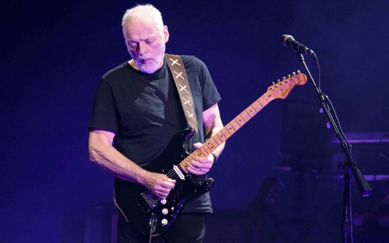 Regardez David Gilmour jouer les favoris de Pink Floyd pour la première fois depuis des années et débuter de nouvelles chansons alors qu'il entame sa tournée au Royaume-Uni à Brighton