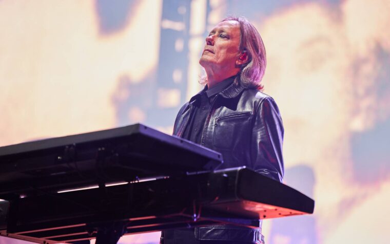 Roger O'Donnell, de The Cure, révèle qu'on lui a diagnostiqué un cancer