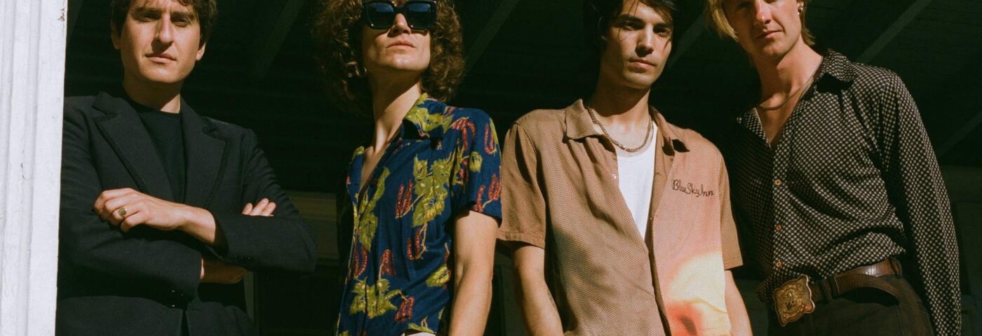 Temples partage le single brumeux « Day Of Conquest » et annonce un nouvel EP « Other Structures »