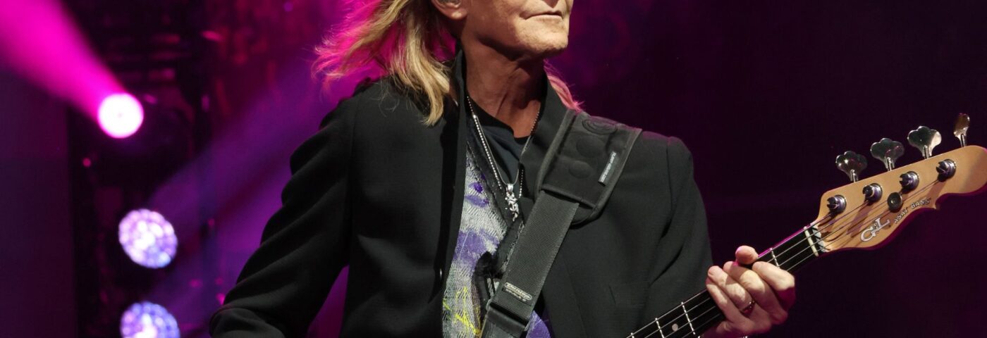 Tom Hamilton d'Aerosmith annonce son premier concert avec un nouveau groupe
