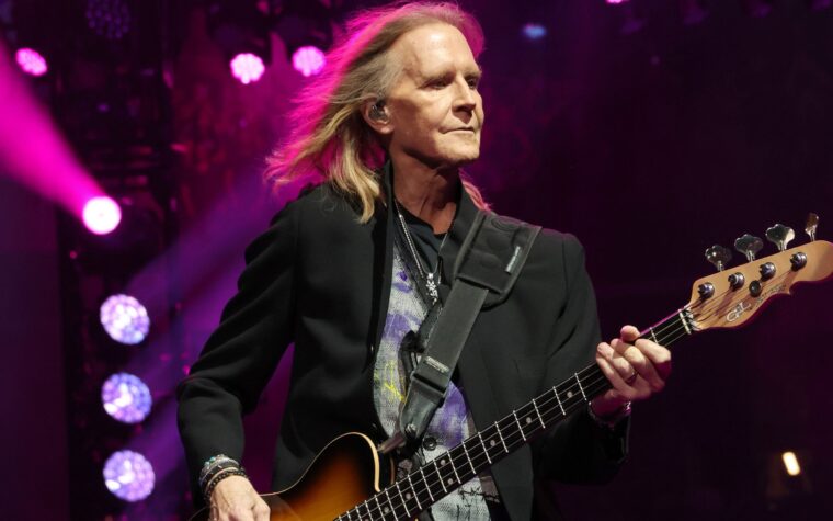 Tom Hamilton d'Aerosmith annonce son premier concert avec un nouveau groupe