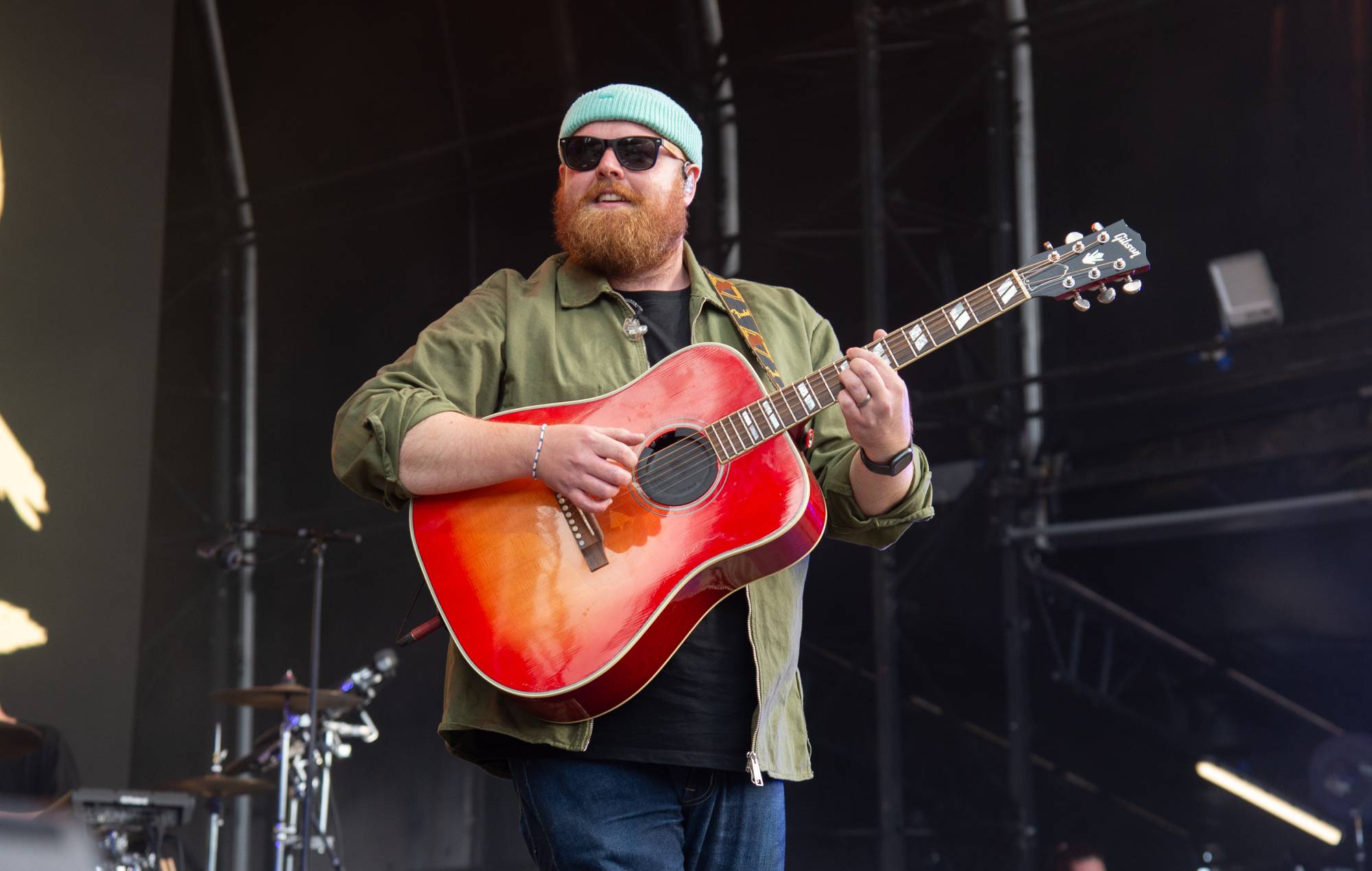 Tom Walker se produit à Flackstock 2024 à Englefield House le 22 juillet 2024 à Reading, en Angleterre. (Photo de Joseph Okpako/WireImage)