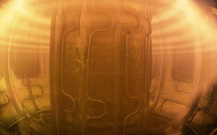 le premier tokamak