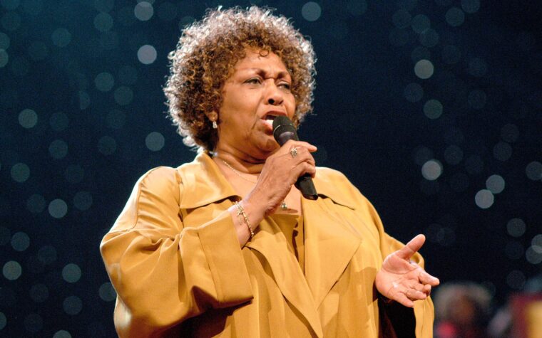 La mère de Whitney Houston et légende de la musique gospel, Cissy Houston, est décédée à 91 ans