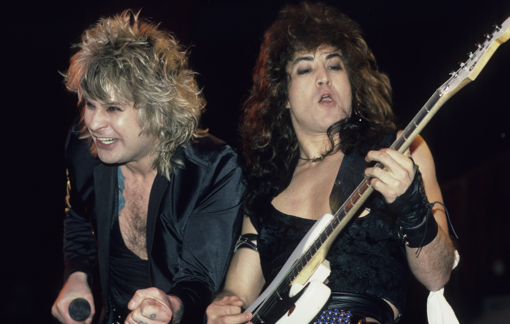 Ozzy Osbourne et Jake E. Lee en live sur scène