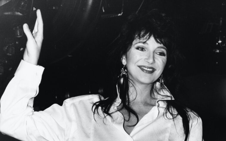 Kate Bush révèle son intention de faire de la nouvelle musique