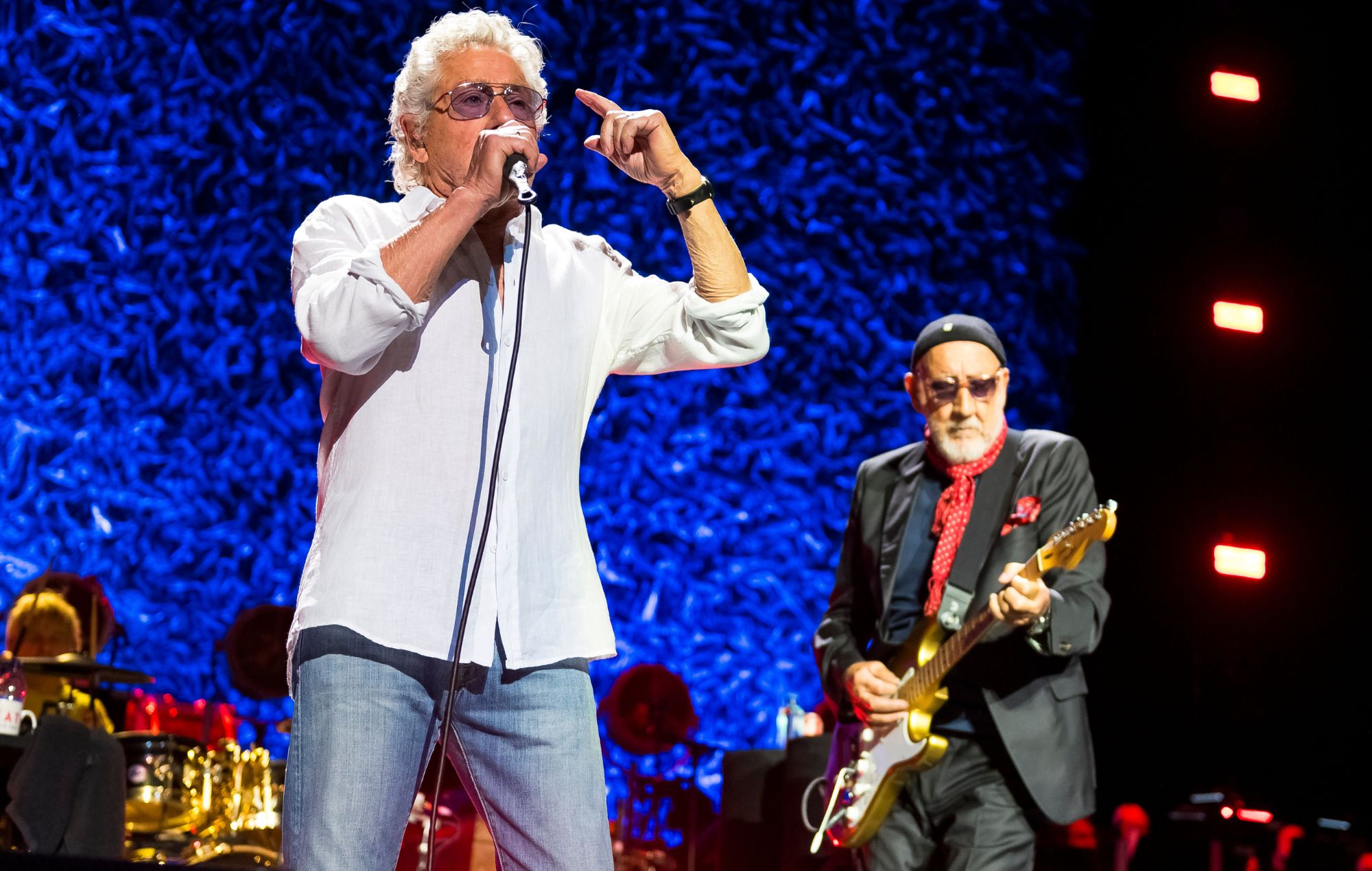 Roger Daltrey (à gauche) et Pete Townshend de The Who se produisent à l'O2 Arena le 12 juillet 2023