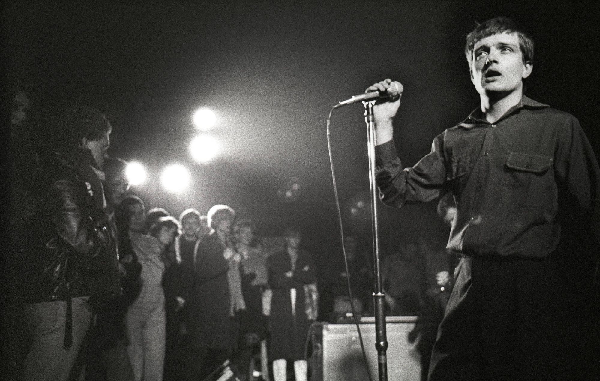 Joy Division, Ian Curtis en live. 