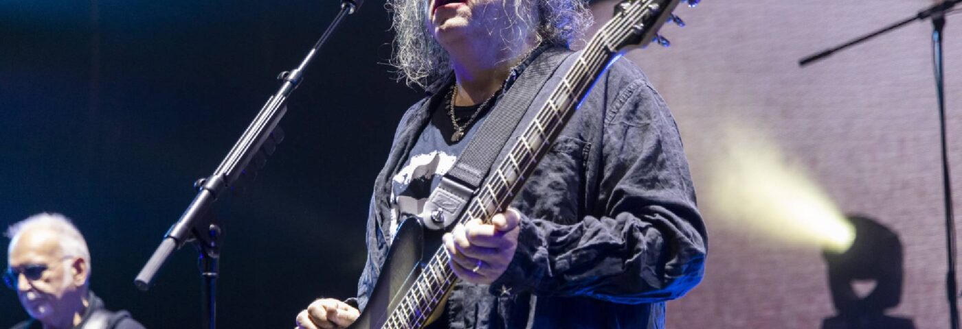 The Cure partage son nouveau single « A Fragile Thing » et révèle la tracklist de l'album « Songs Of A Lost World »