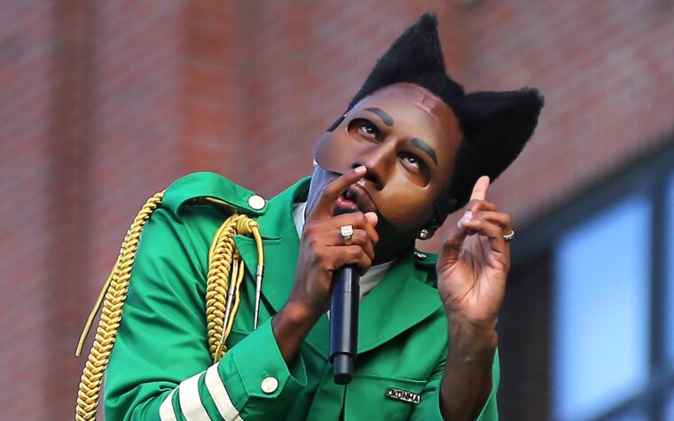 Tyler, The Creator fait lever les avertissements pour atteinte aux droits d'auteur afin que les fans puissent réagir à "Chromakopia" sur les réseaux sociaux